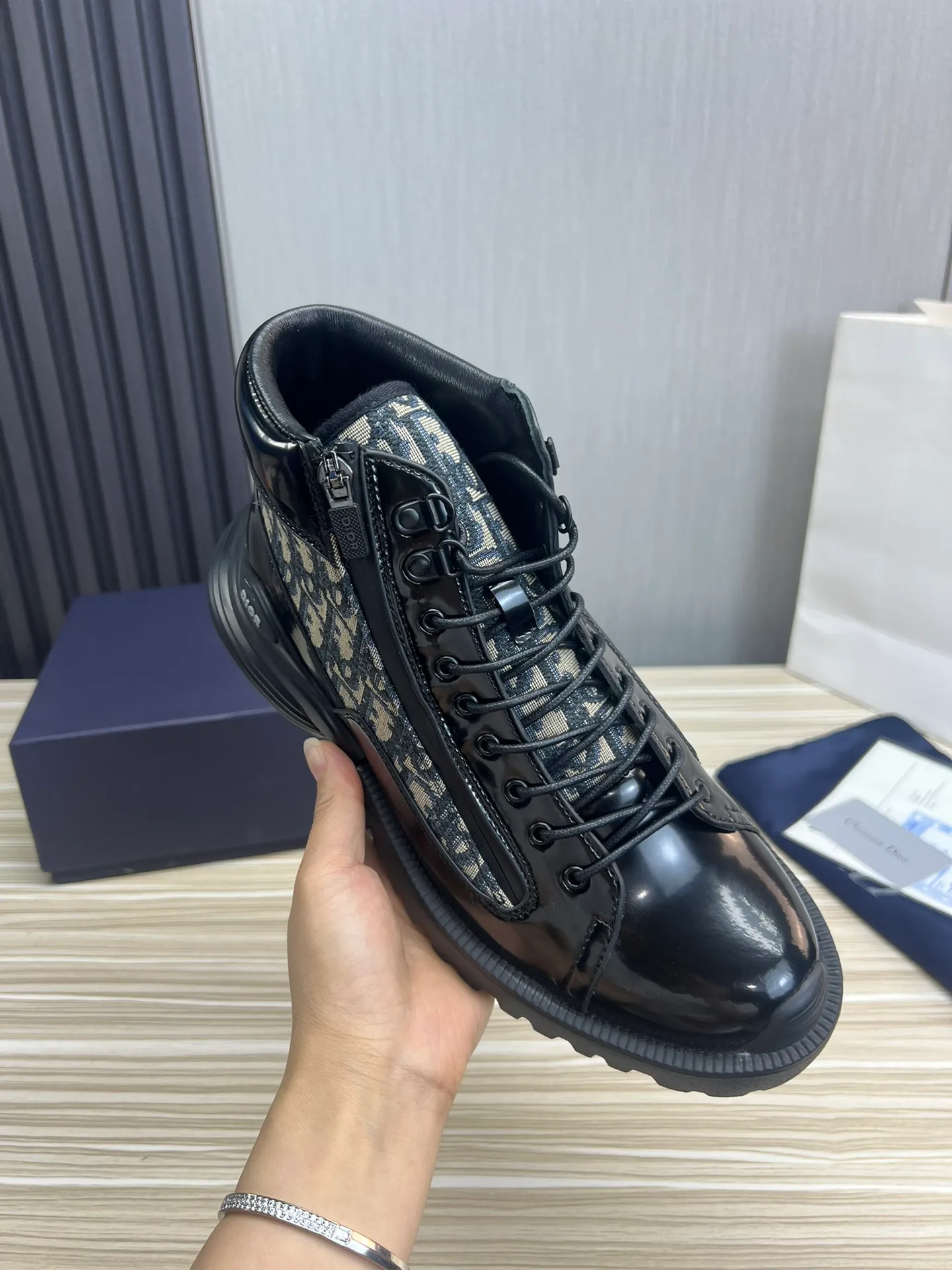 Men's men's shoes💰640💰 Dior men's business casual leather shoes👞all made of imported original brand leather, just to create a more comfortable wearing experience, upper: original cowhide splicing➕imported sheepskin lining, original non-slip and wear-resistant rubber outsole✔️36-45 (45 non-returnable)